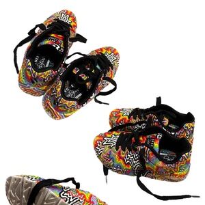 Skechers